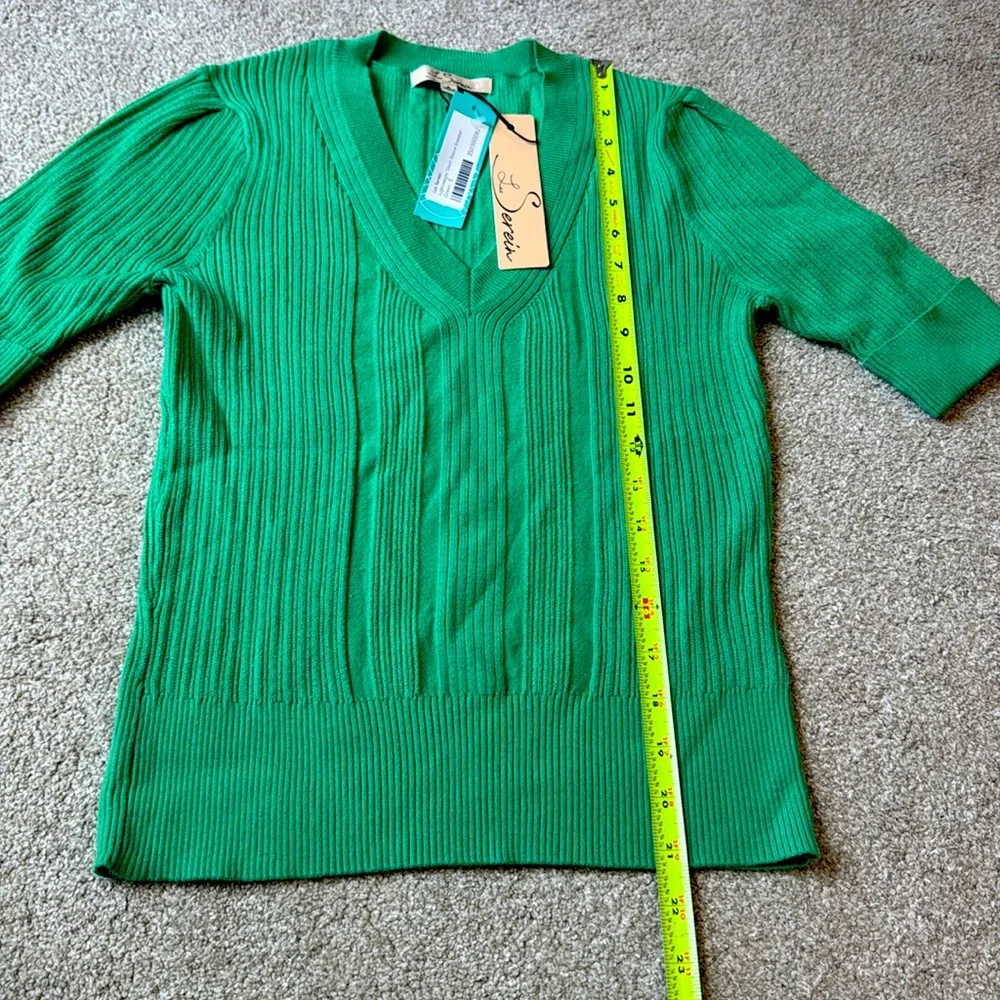 Les Serein Apple Green Ribbed V-Neck Short Sleeve Sweater Women's Small NWT - Picture 4 of 9